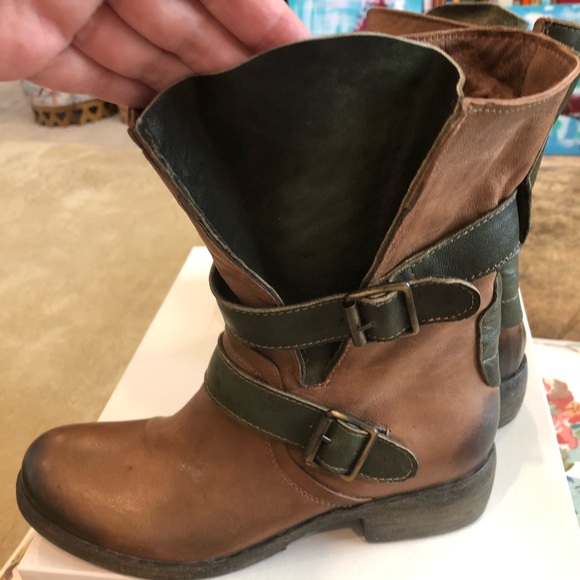 Sundance Short Strap Boots - size 37/US 7 - Picture 5 of 6